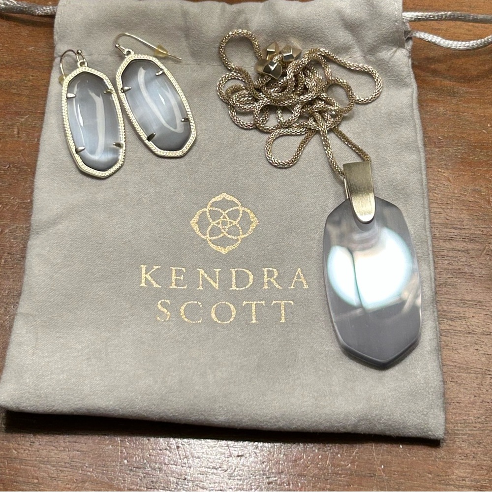 Beautiful Kendra Scott set of gold with Gray Cats eye necklace and earrings